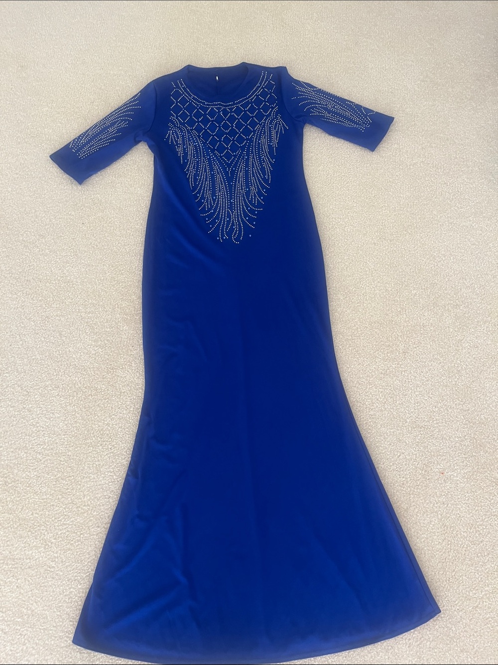 Elegant Royal Blue Evening Gown with Embellished Bodice